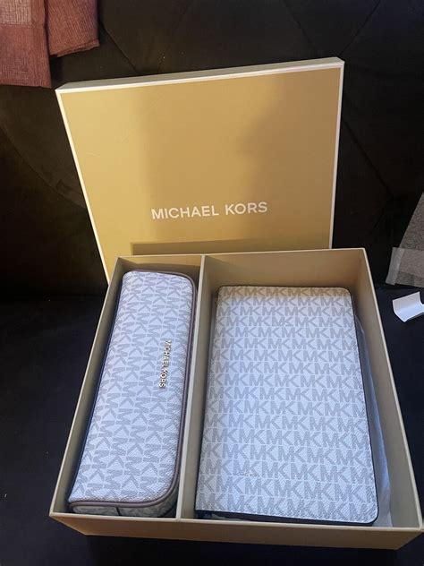 michael kors pencil set|Michael Kors MK Notebook and Pencil Case Gift Set .